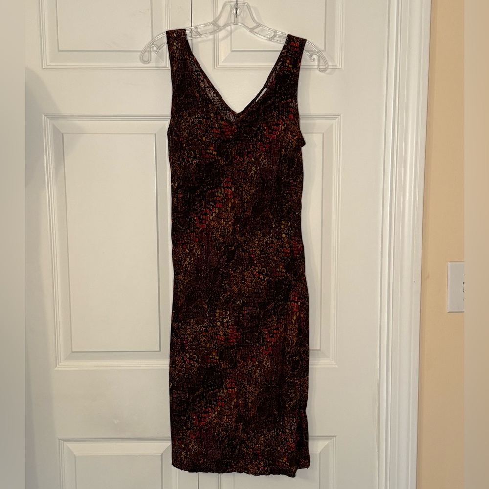 Fun And Flattering Patterned Sleeveless Dress - image 1